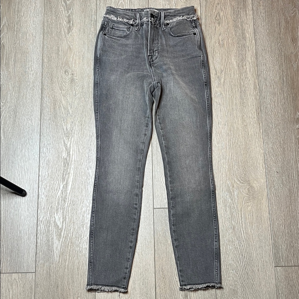 Good American Women's Black Skinny Jeans with Frayed Hem style GCSKC625T